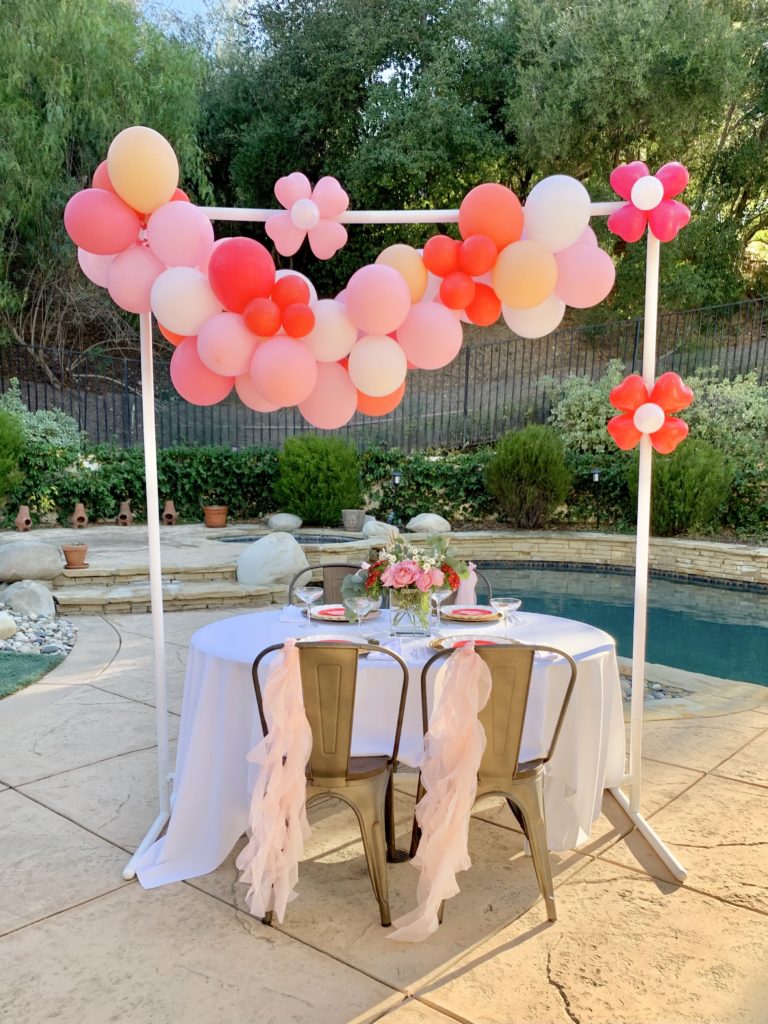 Balloon Garland over table