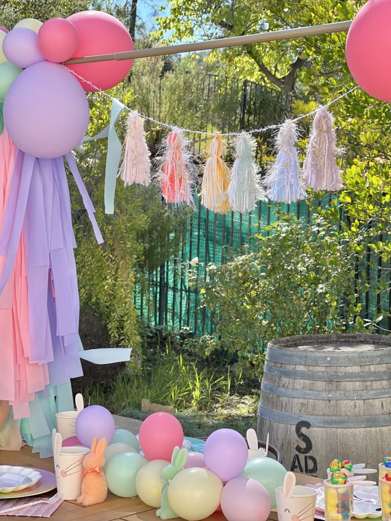 Kids Pastel Easter Table - Pop of Gold